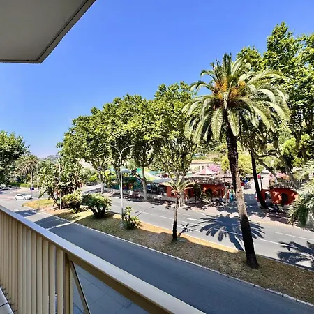 On The Seafront Promenade In Apartament